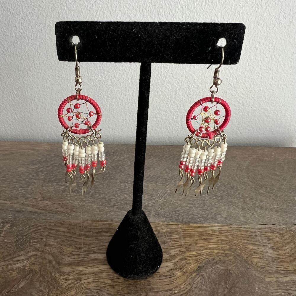 🍭6/$30 Handmade Red, White and Silver Mini Native American Dreamcatcher Earrings